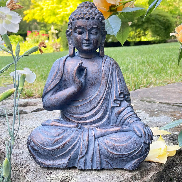 <h1>Turn <span style="text-decoration:underline">dreaming</span> into<br/>wellness & living</h1>
